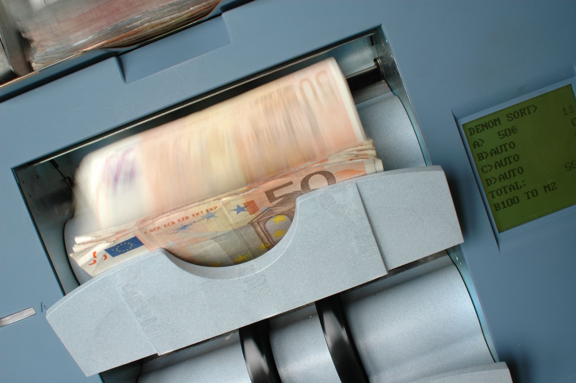Prélèvement automatique du solde d'impôt : l'impact sur votre budget en 2026