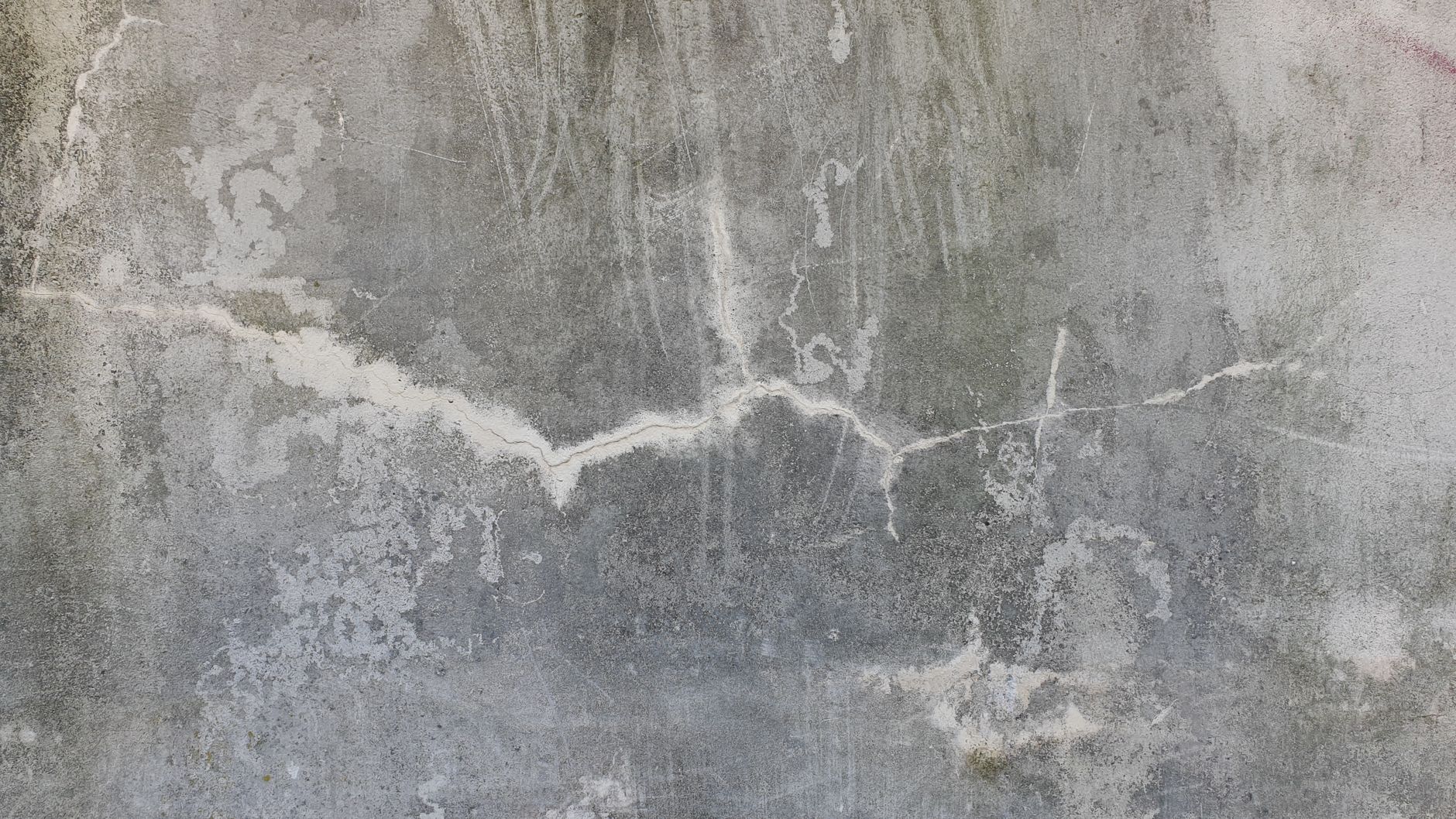 Dès cet été, les fissures dans vos murs pourraient coûter cher