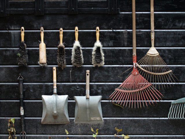 Baisse des prix sur les rangements de jardin : comment en profiter ?