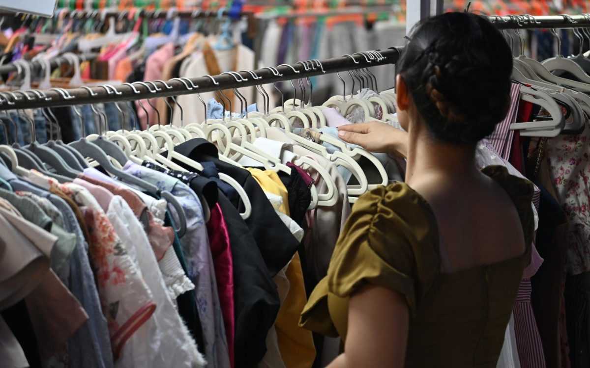Friperie et dépôt-vente : comment bien acheter en seconde main