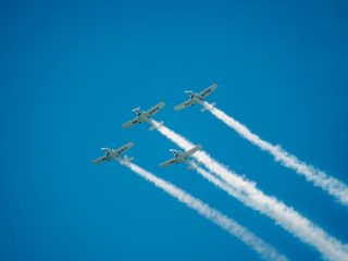 Message dans le ciel : comment organiser cette surprise inoubliable
